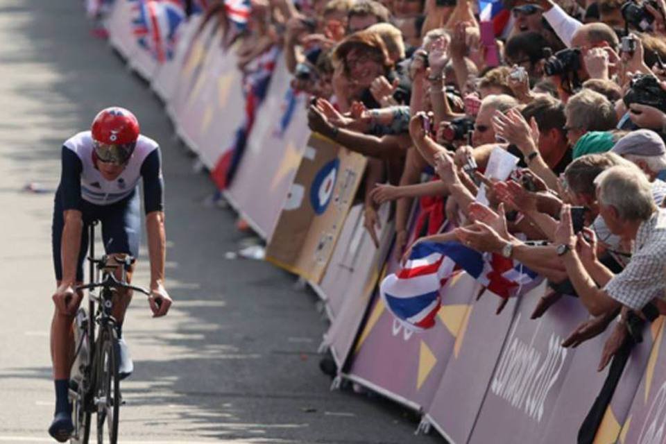 Ciclista se torna maior medalhista olímpico da Grã-Bretanha