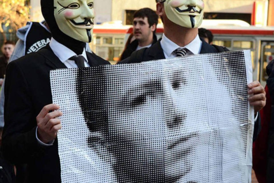 Wikileaks: soldado Manning tentou se enforcar