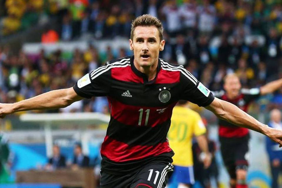 O alemão Miroslav Klose é o maior artilheiro com 16 gols. (Robert Cianflone/Getty Images/Getty Images)