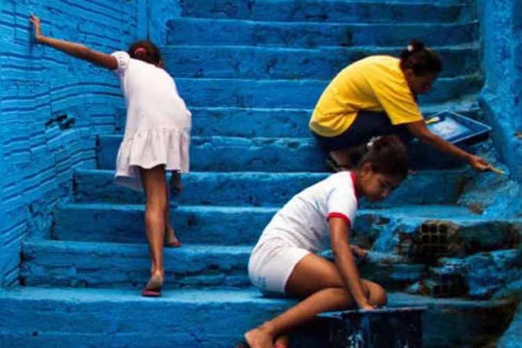 
	Pintura na Brasil&acirc;ndia: a Defesa Civil est&aacute; avaliando o abalo estrutural nos im&oacute;veis da vizinhan&ccedil;a para determinar se haver&aacute; ou n&atilde;o necessidade de interdi&ccedil;&otilde;es
 (Divulgação)
