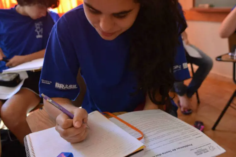 
	Mais de 900 mil estudantes fazem segunda fase da Obmep
 (Elza Fiúza/ Agência Brasília)