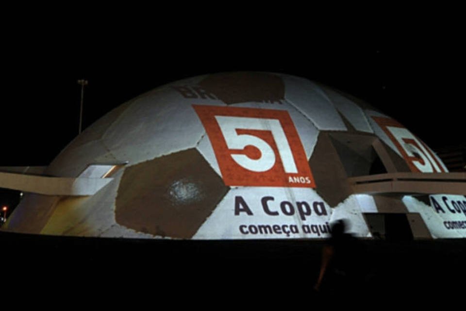 No aniversário de 51anos, Brasília faz campanha para sediar abertura da Copa