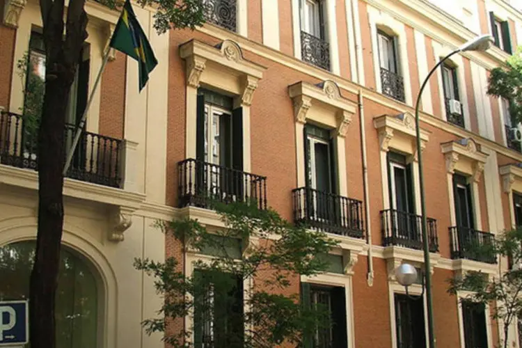 Embaixada do Brasil em Madri: entre as anotações do criminoso estavam endereços e telefones de pelo menos cinco embaixadas (Wikimedia Commons)