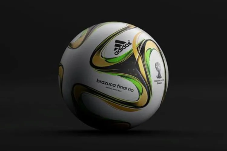 
	Brazuca Final Rio:&nbsp;a bola da final tem apenas linhas tricolores
 (Divulgação/Fifa)