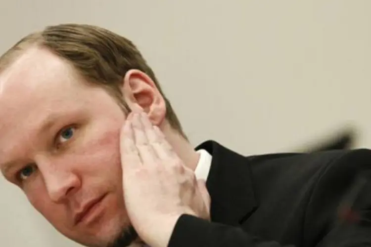 Breivik em tribunal no dia 22 de junho: a polícia norueguesa foi muito criticada por sua suposta lentidão
 (Lise Aserud/AFP)