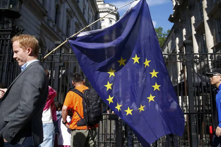 
	Brexit: &quot;As regras da UE s&atilde;o muito claras, a filia&ccedil;&atilde;o corresponde ao Estado-membro&quot;
 (Neil Hall / Reuters)