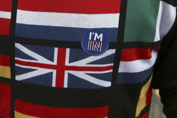 
	Brexit: 56% dos norte-irlandeses votaram a favor de permanecer na UE, enquanto 52% do Reino Unido como um todo votou pela sa&iacute;da
 (Neil Hall / Reuters)
