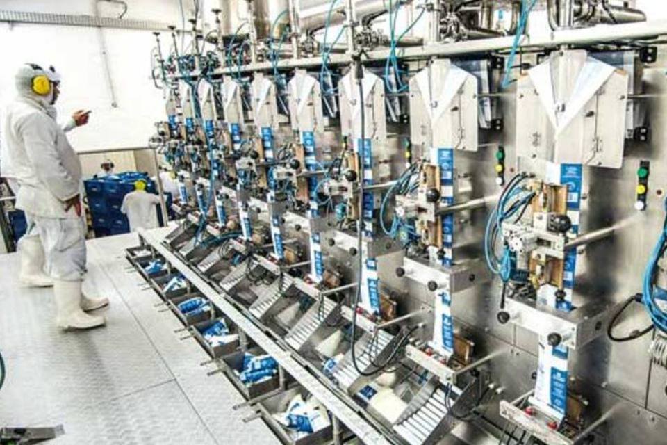 BRF lança pedra fundamental da 1ª fábrica fora do Brasil