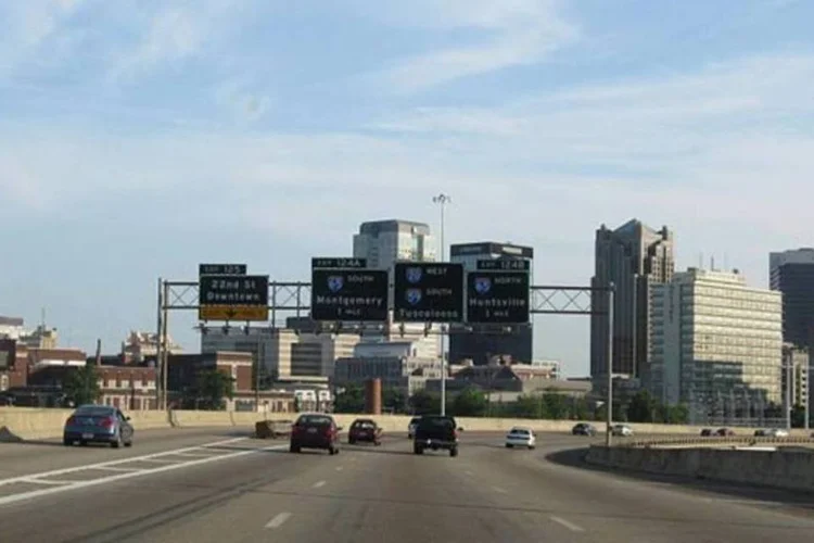 Entrada da cidade de Birmingham, no Alabama (Airtuna08/Wikipedia Commons)