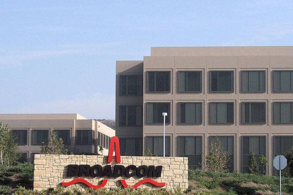 Avago comprará rival de chips Broadcom em acordo de US$37 bi