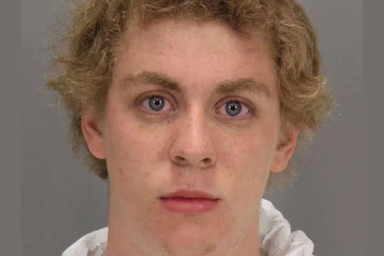 
	Brock Turner: uma peti&ccedil;&atilde;o popular apoiada por mais de um milh&atilde;o de assinaturas pediu a demiss&atilde;o do juiz Aaron Persky
 (Reuters/Reuters)