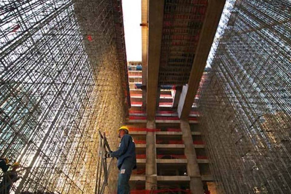 Ibovespa abre em alta de 0,18%