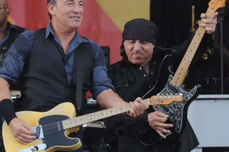 Aos 62 anos, Springsteen, voltou a demonstrar por que continua sendo The Boss: correu pelo palco e surrou as cordas de sua guitarra (Rick Diamond/Getty Images)