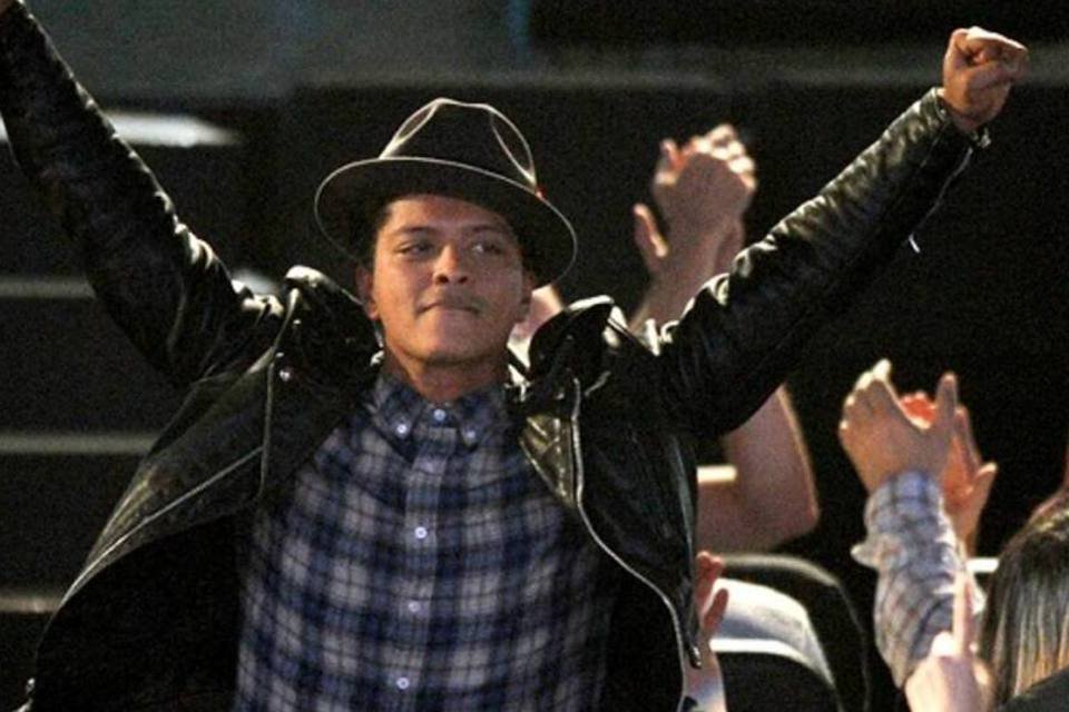 Bruno Mars é confirmado no show de intervalo do Super Bowl