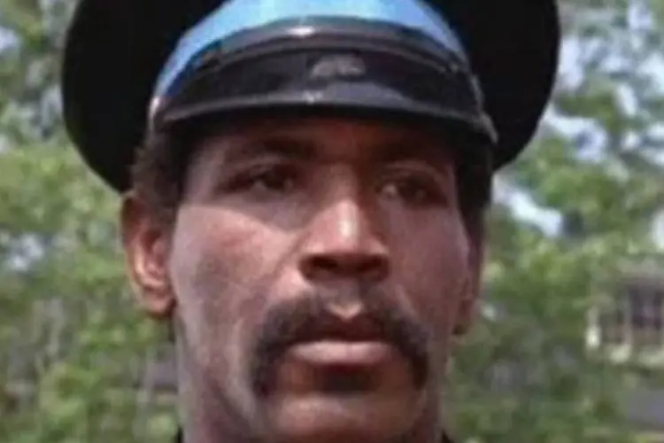 Smith ficou famoso na telona com a franquia Loucademia de Polícia, de 1984 (Reprodução)
