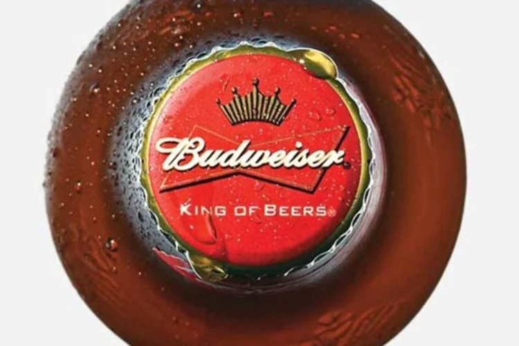 A última ação da marca terminou no início dessa semana, e sorteava uma Harley Davison 883 exclusiva, customizada pela Budweiser e 12 ingressos para o Rio Harley (Divulgação)