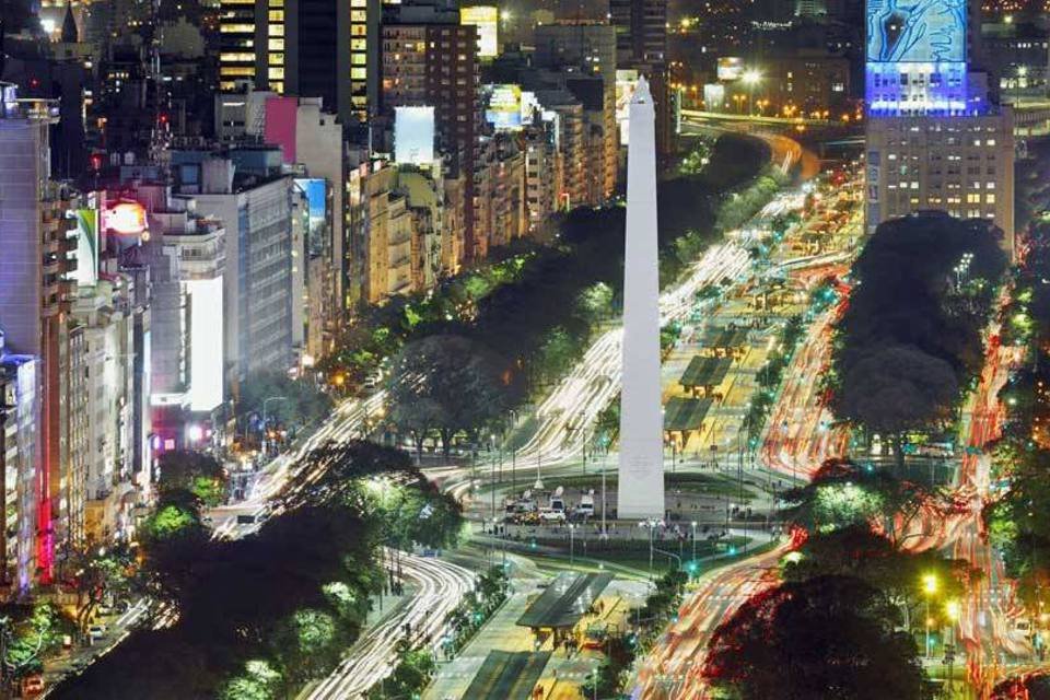 Candidatos argentinos participam hoje de debate inédito