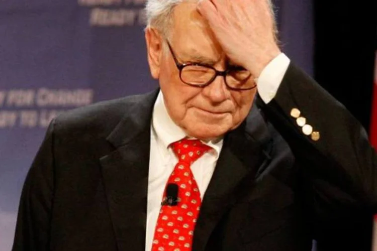 O bilionário Warren Buffett frustrado (Justin Sullivan/Getty Images)