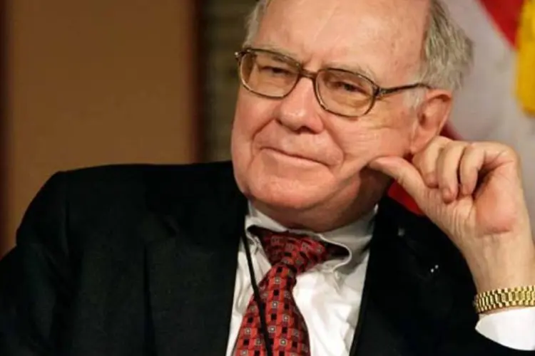 
	Buffett observou que as a&ccedil;&otilde;es da Berkshire Hathaway j&aacute; despencaram 50% por quatro vezes em sua hist&oacute;ria, mas sempre voltaram aos patamares justos
 (Chip Somodevilla/Getty Images)