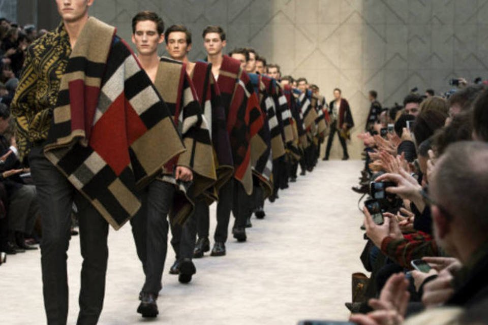 Homens jovens viram alvo da Burberry e outras marcas de luxo