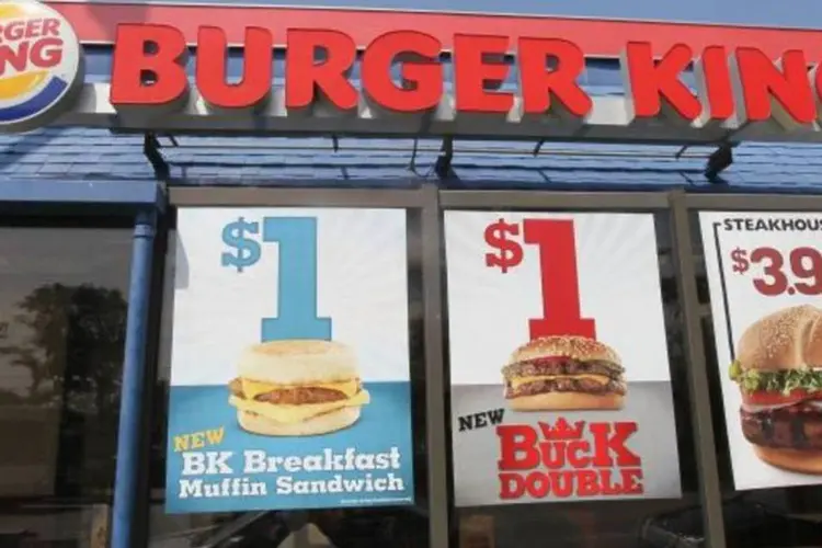 
	Burger King: Concretamente os trabalhadores reivindicam um aumento de sal&aacute;rio para US$ 15 por hora
 (Scott Olson/Getty Images)