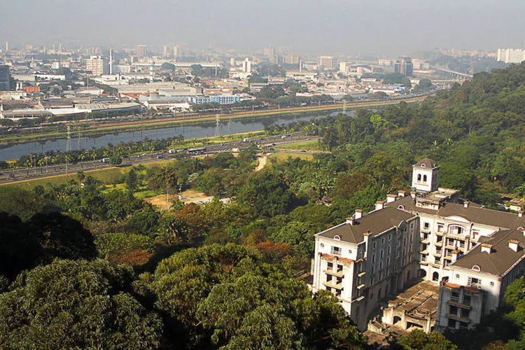 
	Burle Marx: seriam cortadas 1.034 &aacute;rvores nativas que est&atilde;o em &aacute;rea de v&aacute;rzea do Rio Pinheiros
 (Wikimedia Commons)