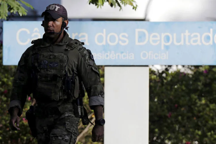 
	Pol&iacute;cia Federal: a&ccedil;&otilde;es fazem parte da Opera&ccedil;&atilde;o Catilin&aacute;rias, no &acirc;mbito da Lava Jato, deflagrada hoje por ministro do STF
 (Ueslei Marcelino / Reuters)