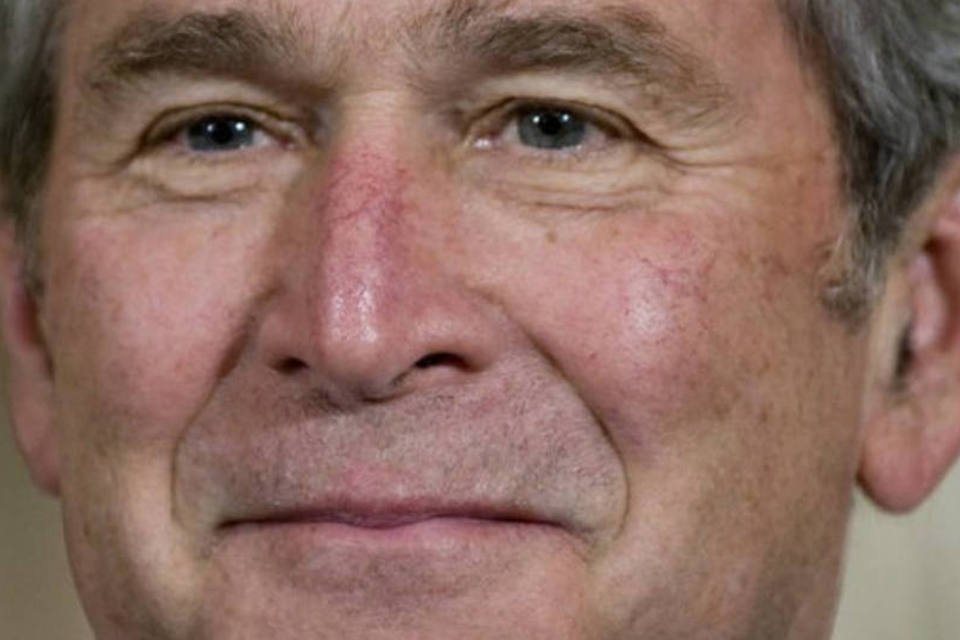 Bush defende invasão do Iraque