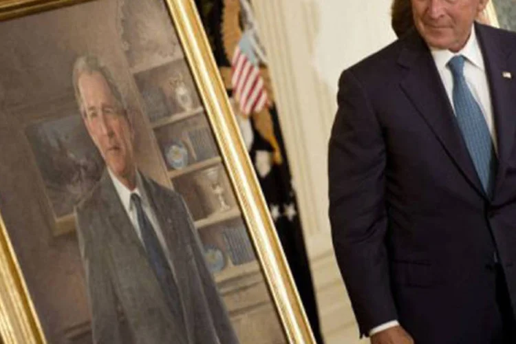 Obama não costuma se referir a Bush diretamente, preferindo citar em seus discursos "as políticas injustas da década passada" (©AFP / Brendan Smialowski)
