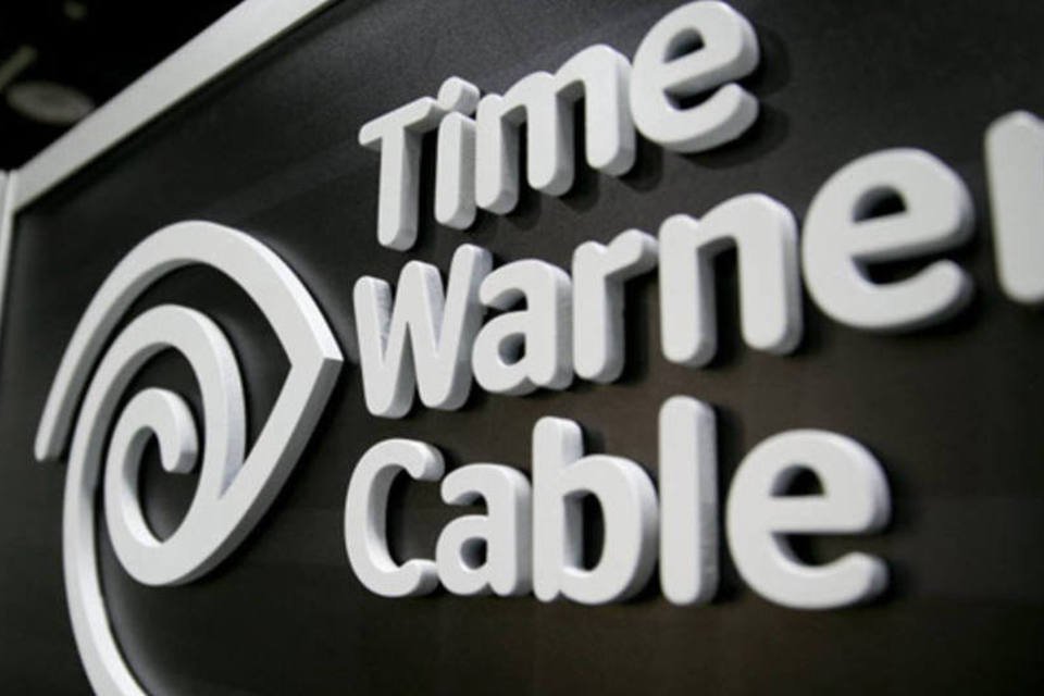 Time Warner divulga números fracos de assinantes de internet