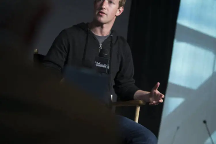 Mark Zuckerberg, presidente-executivo do Facebook, durante entrevista para revista Atlantic no Newseum em Washington (Andrew Harrer/Bloomberg)