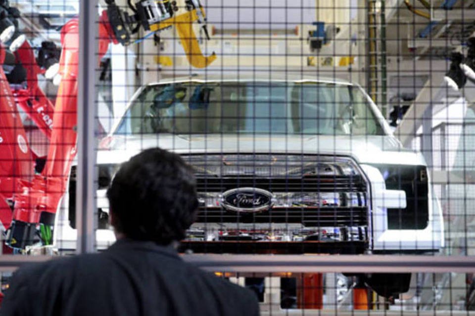Pickup de alumínio da Ford se prepara para testar oficinas
