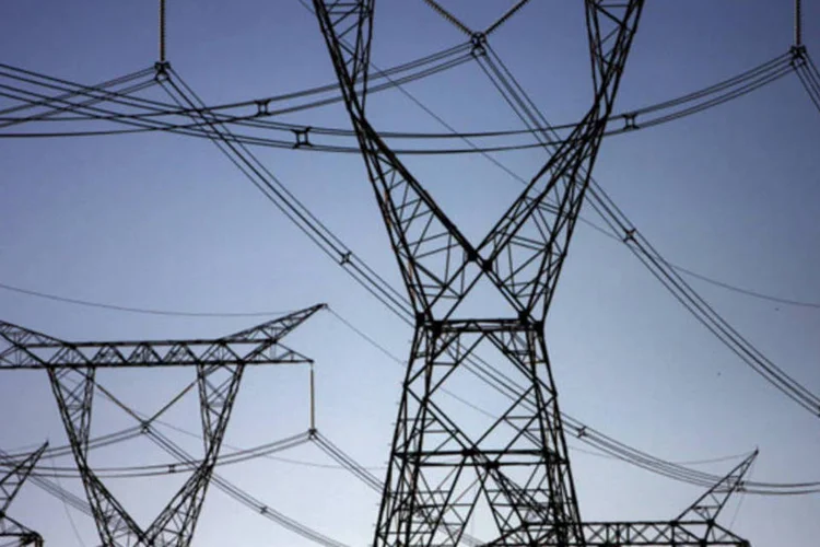 
	Cabos de transmiss&atilde;o de energia el&eacute;trica: pelas regras, contratos de fornecimento teriam prazo de maio de 2014 a dezembro de 2019
 (Dado Galdieri/Bloomberg)
