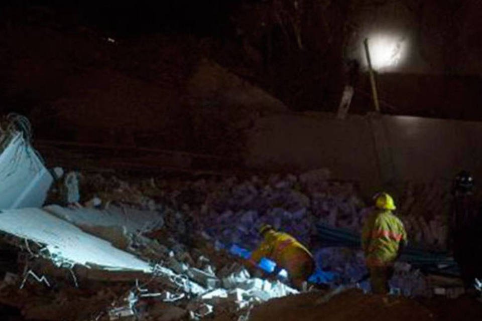 Desabamento de prédio na Colômbia deixa 11 desaparecidos