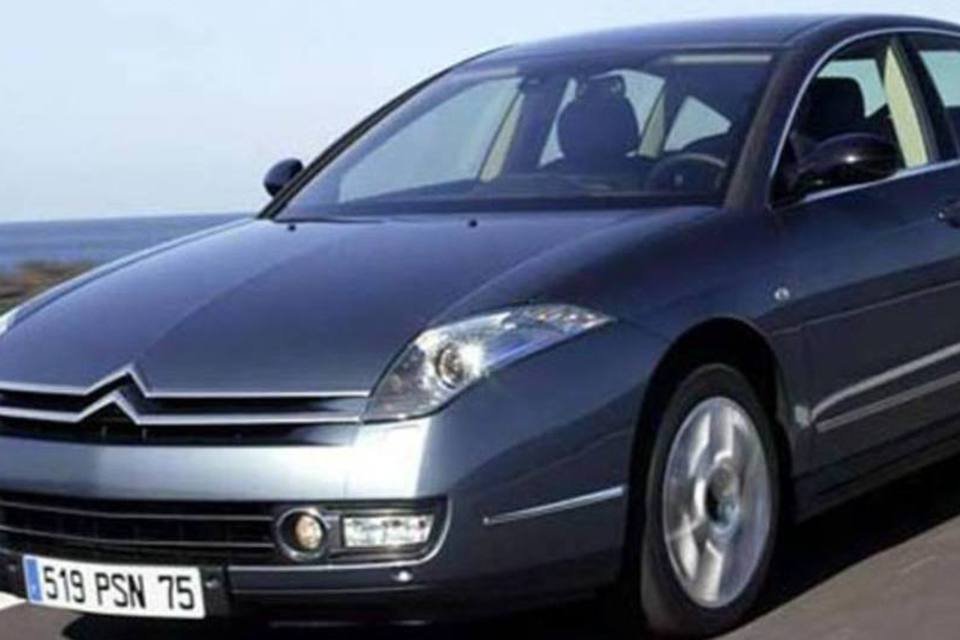 Citroën encerra produção do C6