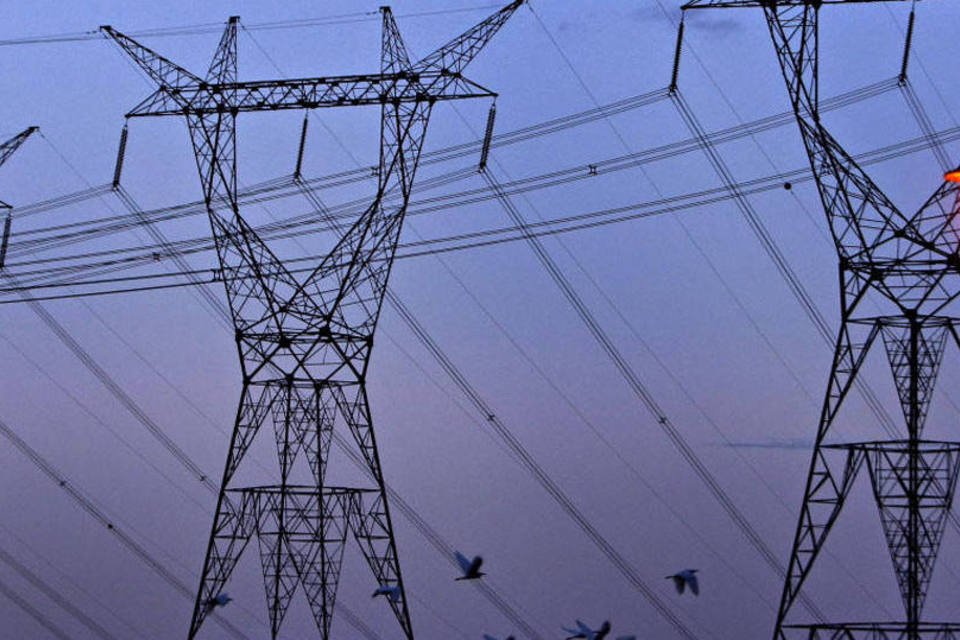 Preço da eletricidade no curto prazo cai com menor demanda