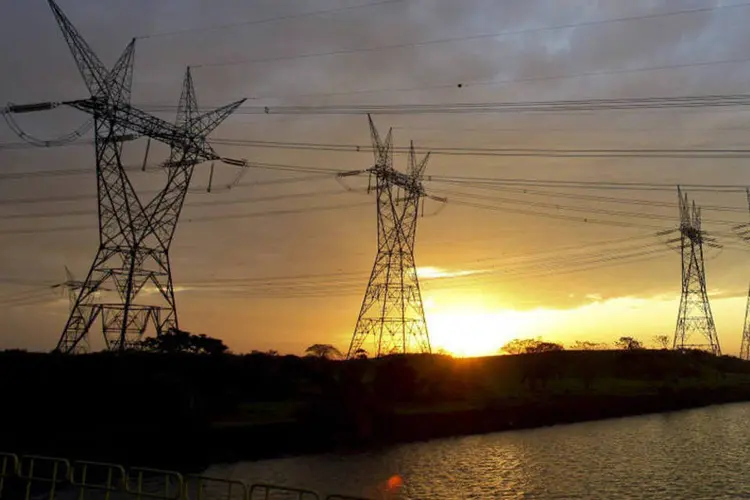 
	Energia el&eacute;trica: diretor-geral da Aneel reiterou que processo de reajuste tarif&aacute;rio da CEEE continua suspenso
 (Adriano Machado/Bloomberg)