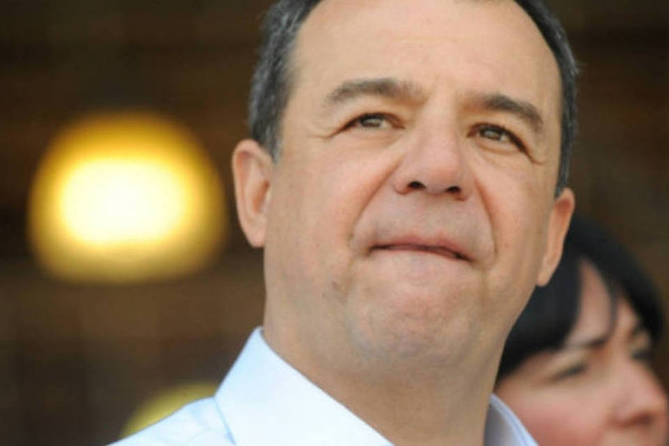 De olho no Senado, Cabral pode deixar governo em março
