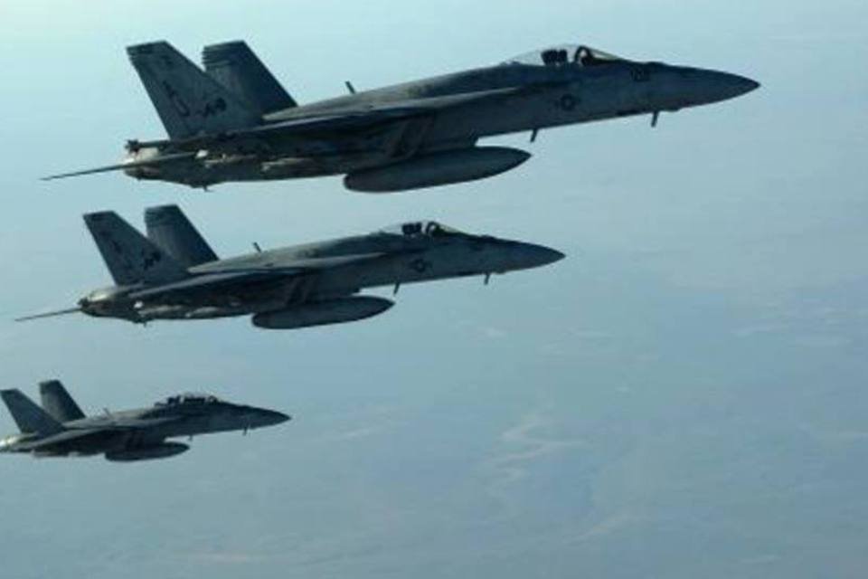 EUA efetuam 10 novos ataques aéreos contra jihadistas