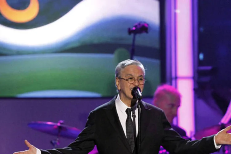 
	Caetano Veloso &eacute; um dos indicados &agrave; edi&ccedil;&atilde;o de 2012 do Grammy Latino, o maior pr&ecirc;mio da m&uacute;sica latino-americana
 (Reuters/ Mario Anzuoni)