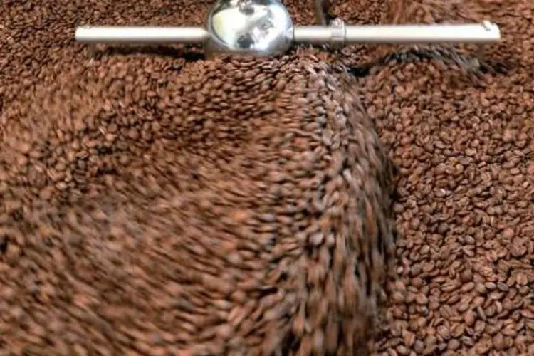 Leilões de café: os dois maiores lances foram dados ao lote do produtor José Joaquim Oliveira, da Fazenda Santa Bárbara, localizada em Piatã (BA) (Pierre Andrieu/AFP)