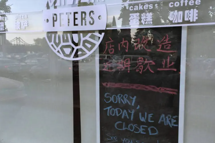 Cafeteria de canadenses na China: agência de notícias estatal Xinhua identificou os dois como Kevin Garratt e Julia Dawn Garratt (Ben Blanchard/Reuters)