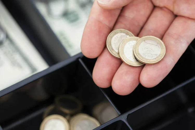 
	FGTS: o or&ccedil;amento, de R$ 83 bilh&otilde;es, j&aacute; havia sido aprovado pelo conselho curador do FGTS no final de outubro deste ano
 (AndreyPopov/Thinkstock)