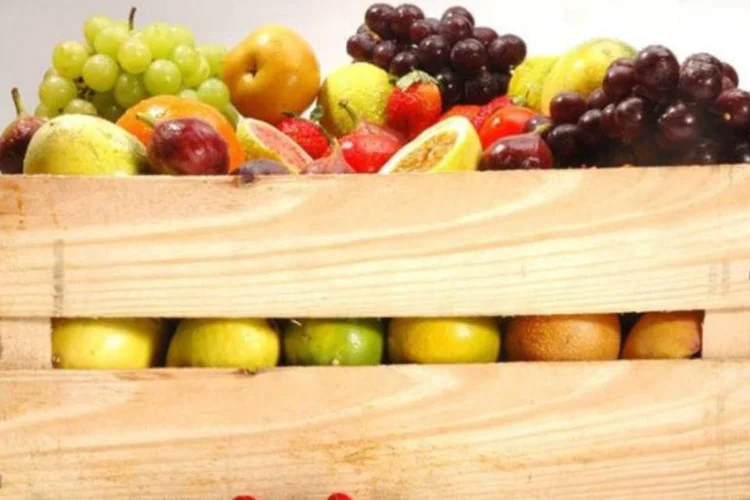 Tornar as frutas e vegetais a peça central de suas refeições é um dos passos para uma vida mais saudável (Jair Magri/Divulgação)