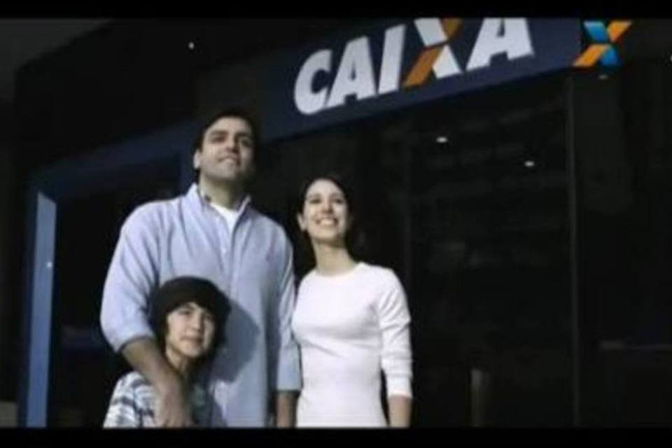 Caixa usa música de Renato Russo em campanha