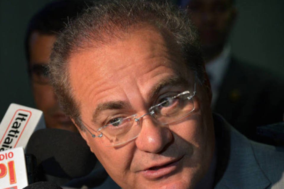 Renan diz que declarações de Barbosa não fortalecem Poderes