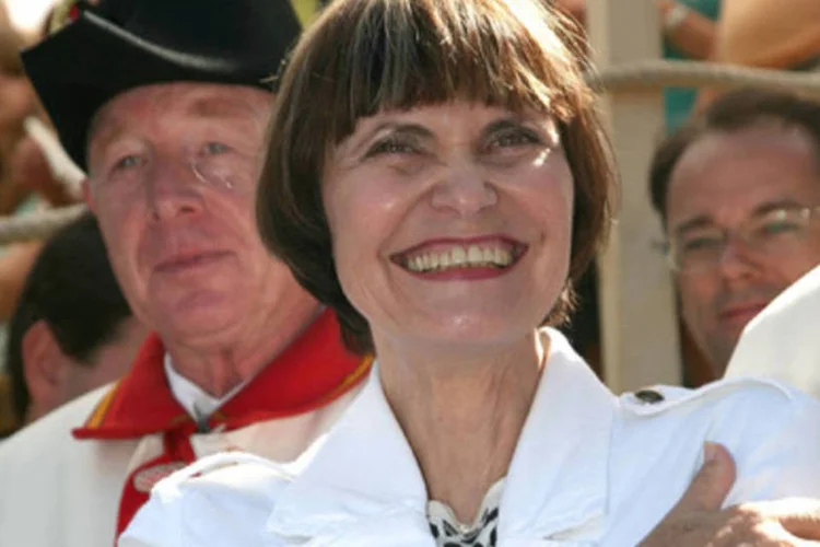 A ministra das Relações Exteriores da Suíça, Micheline Calmy-Rey, durante festividades no país (.)