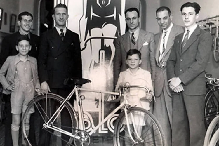 Loja da Caloi, em 1938, quando já comemorava 40 anos (Divulgação/Caloi)