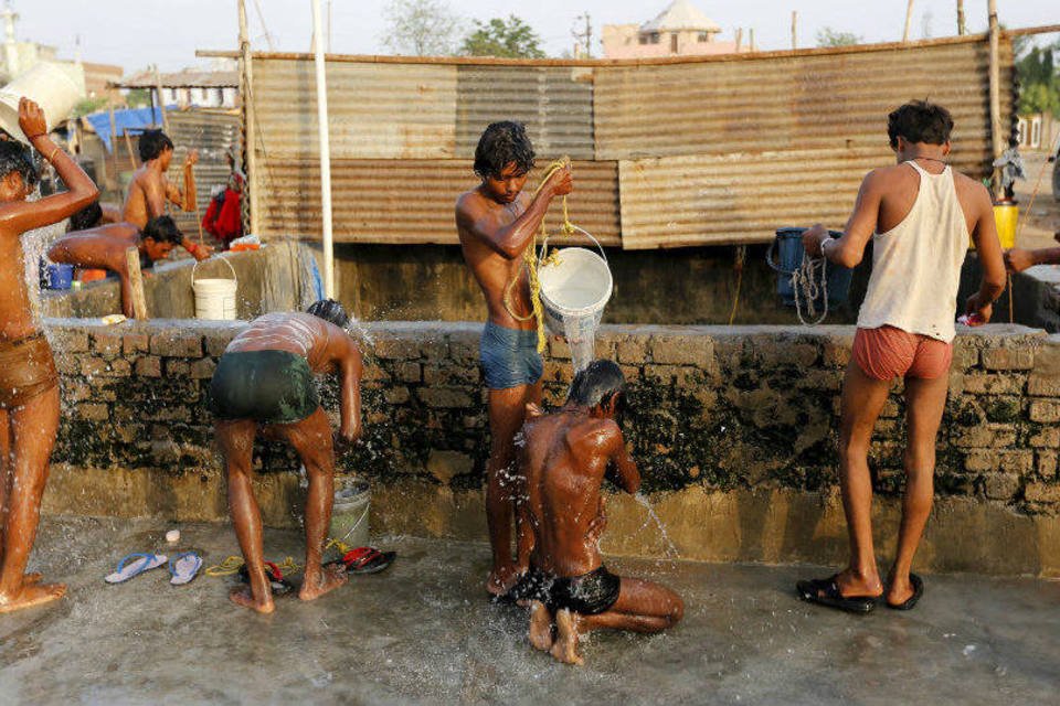 Índia enfrenta onda de calor mais forte dos últimos 20 anos