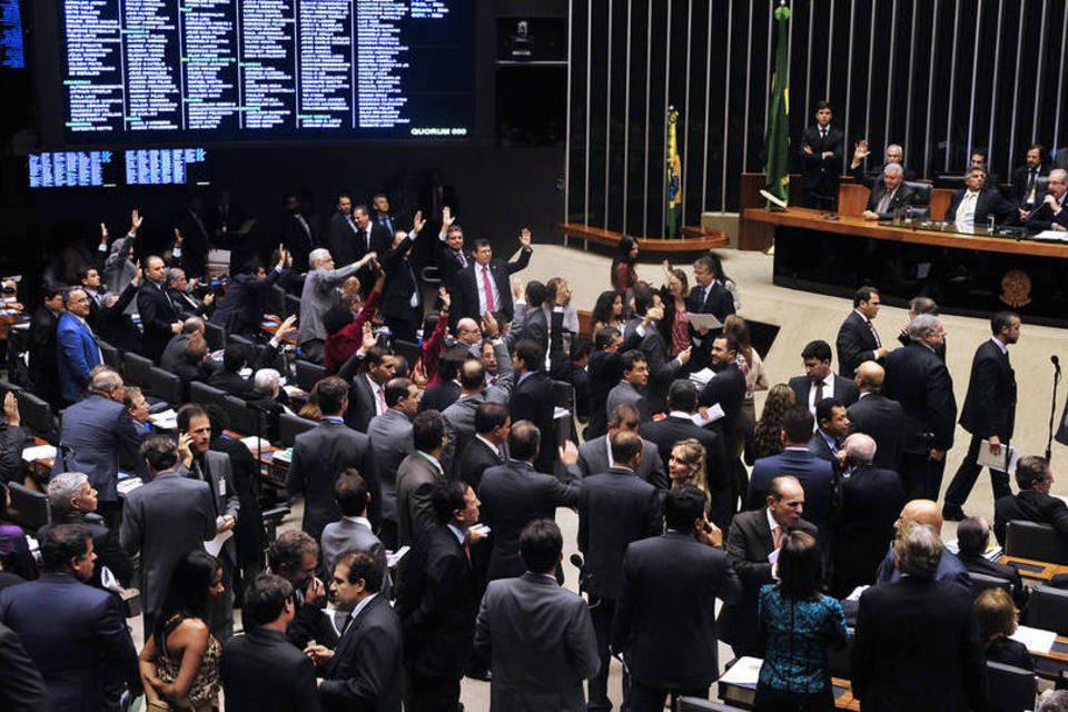 Líder do PMDB diz que não haverá exceção em desonerações